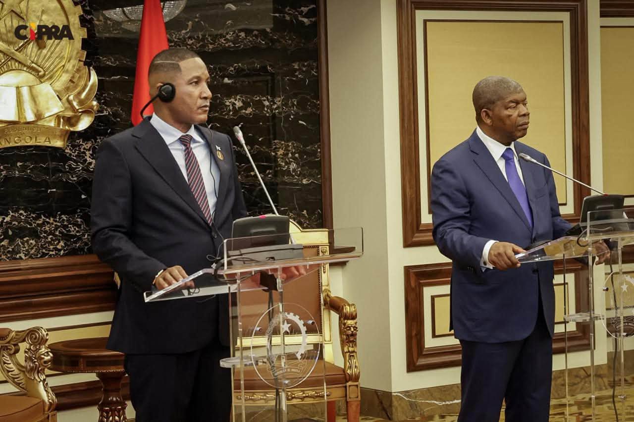 Angola e Botswana unem esforços para defender mercado de diamantes naturais