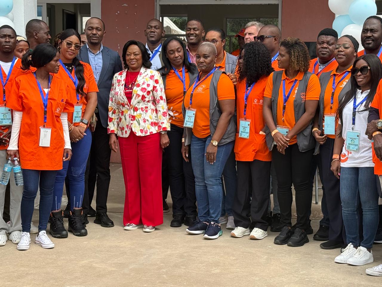 Carruagens clínica prestam assistência às populações de Luacano e encerram etapa experimental