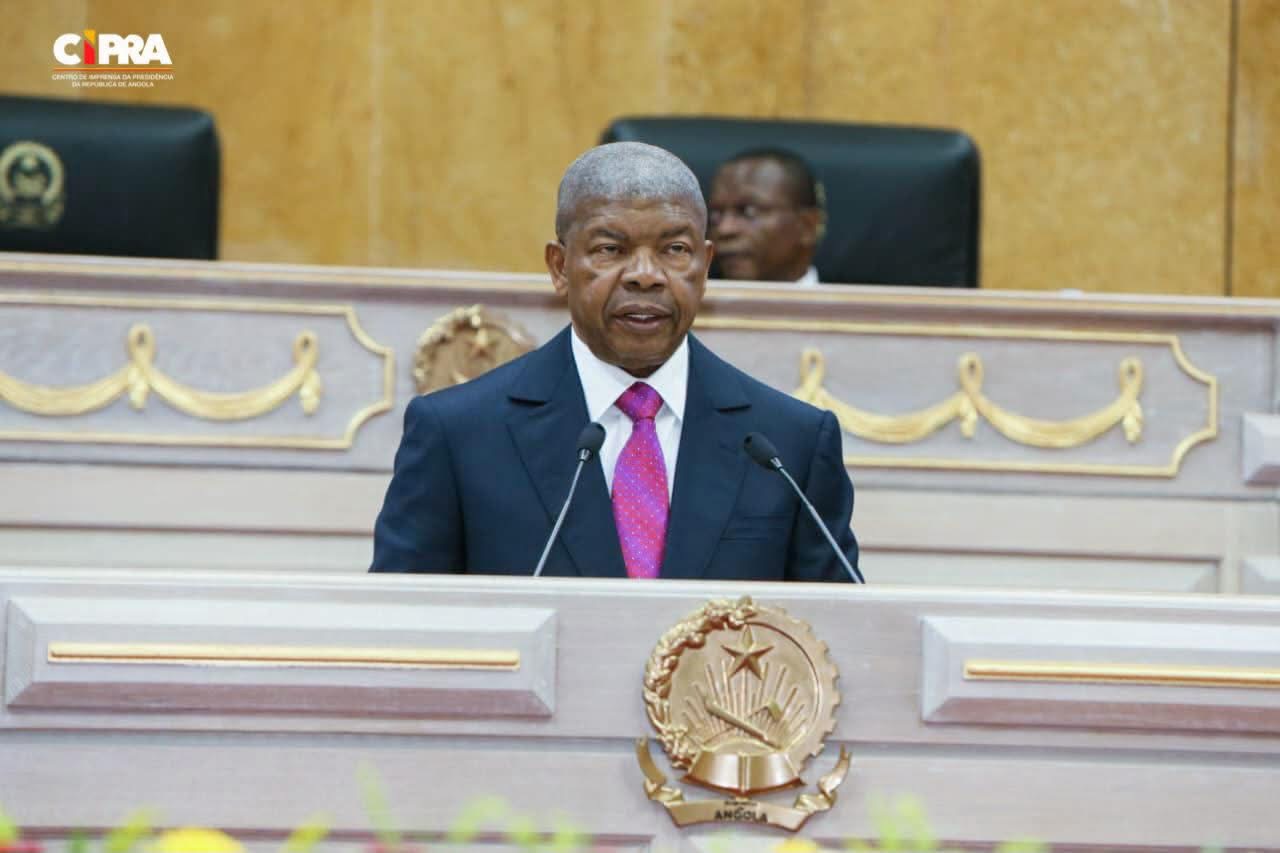 João Lourenço apela ao consenso político na aprovação do pacote legislativo