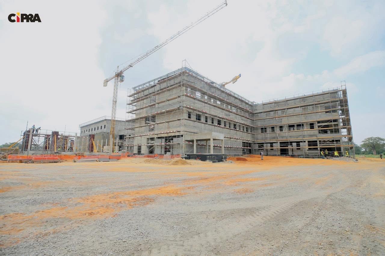 Presidente João Lourenço constata avanço das obras de construção