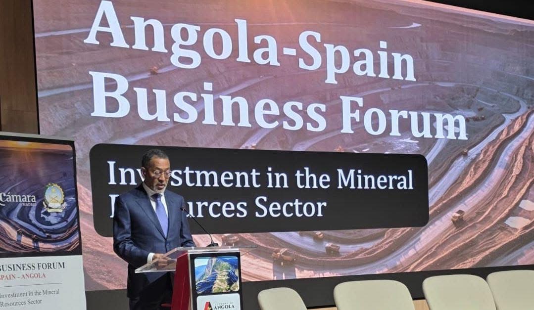 Angola apresenta potencial mineiro e energético em Madrid