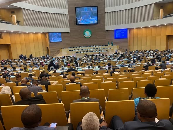 Angola condena apoios externos ao conflito no Sudão